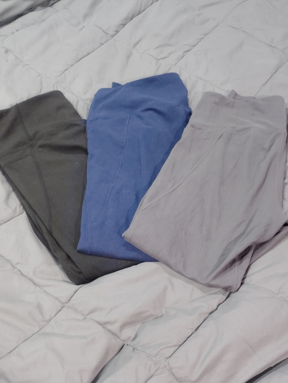 Lot Of (3) Women's Leggings Super Soft W/ Pockets Size M & L. Blue Black & Gray